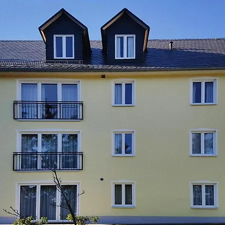 Hollandhaus, * クロルト・オーバーヴィーゼンタール